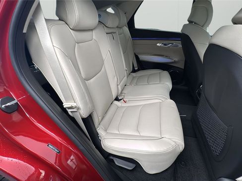 New 2026 Genesis GV70 2.5T Advanced AWD/4WD image 13