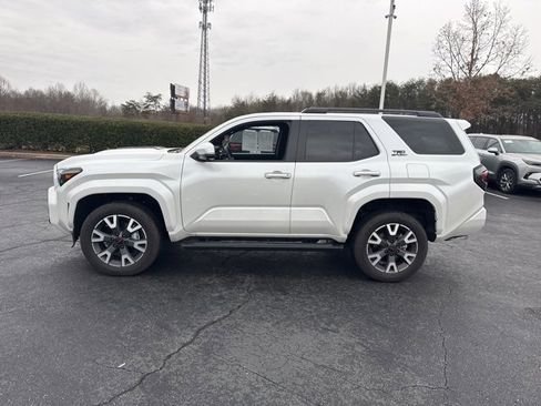 Used 2025 Toyota 4Runner TRD Off-Road Premium image 6