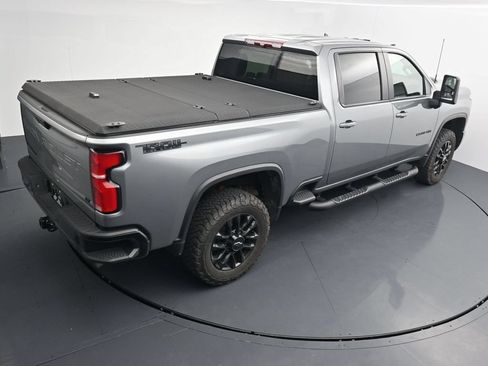Used 2025 Chevrolet Silverado 2500 LT w/ Trail Boss Package AWD/4WD image 16