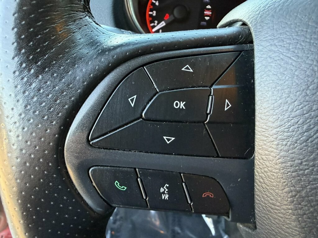 Used 2018 Dodge Durango SXT w/ Quick Order Package 2BB AWD/4WD image 31