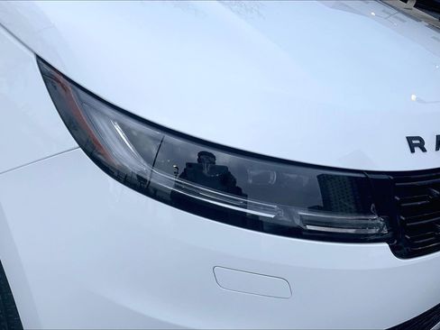 New 2025 Land Rover Range Rover Sport Dynamic SE image 13