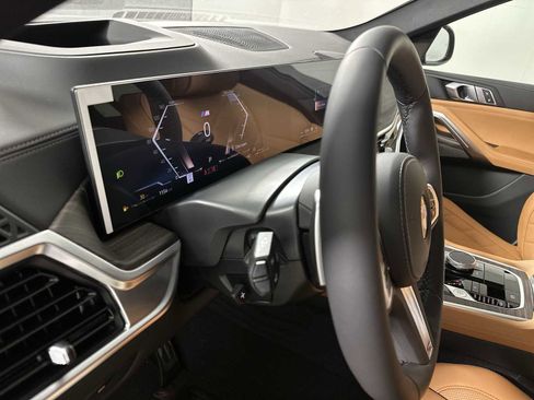 New 2026 BMW X6 xDrive40i image 15