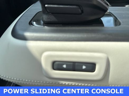 Used 2023 Nissan Ariya FWD image 33