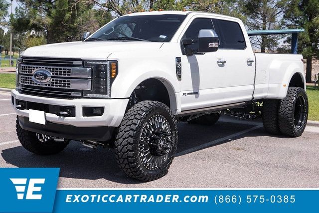 Used 2017 Ford F450 Platinum w/ Platinum Ultimate Package AWD/4WD image 1