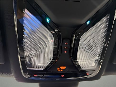 Used 2024 BMW 330i Sedan image 28