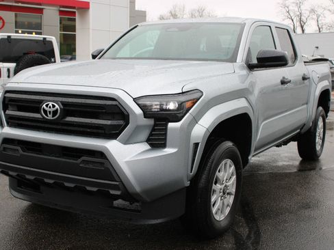 New 2026 Toyota Tacoma SR image 2