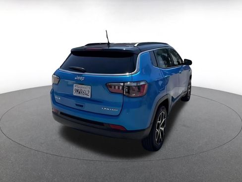 Used 2025 Jeep Compass Limited image 14