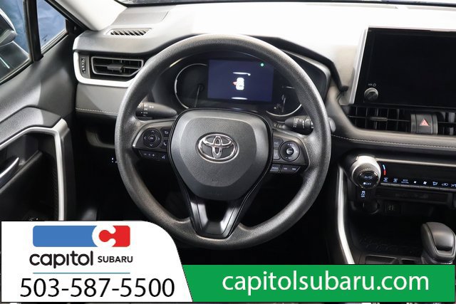 Used 2025 Toyota RAV4 XLE AWD/4WD image 14
