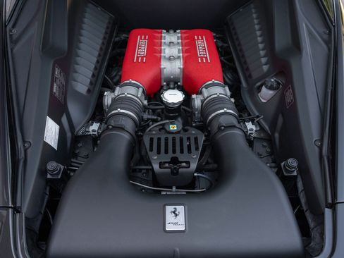 Used 2012 Ferrari 458 Italia Coupe RWD image 22