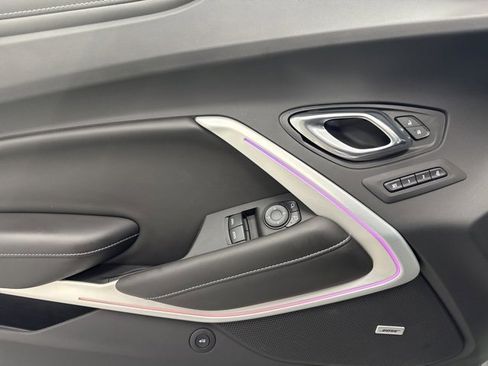 Used 2019 Chevrolet Camaro SS image 9