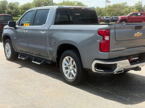 Used 2022 Chevrolet Silverado 1500 LTZ w/ LTZ Premium Texas Edition AWD/4WD image 8