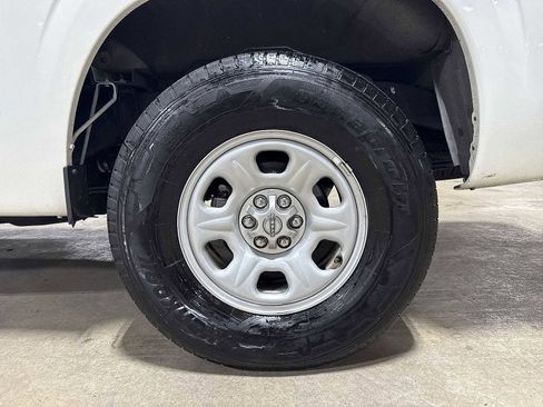 Used 2024 Nissan Frontier S w/ S Utility Package image 10