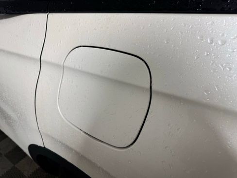 New 2025 Lincoln Nautilus Premier w/ Equipment Group 102A image 15