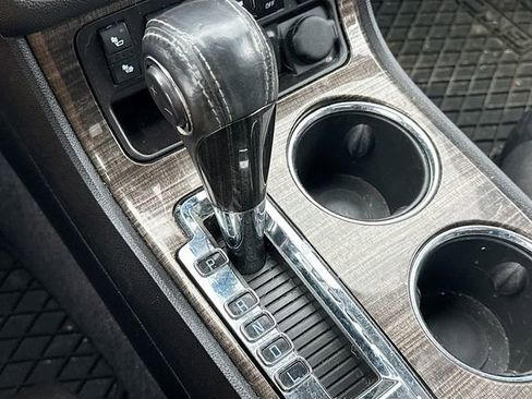 Used 2017 GMC Acadia Limited SLT image 19