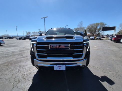 New 2026 GMC Sierra 3500 SLT image 8