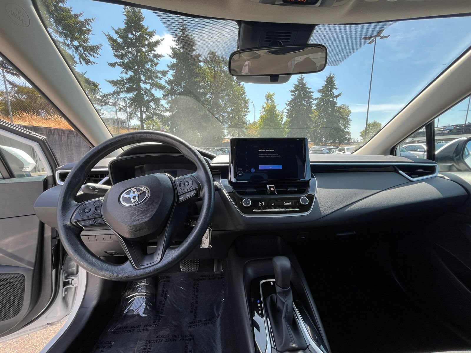 Used 2025 Toyota Corolla LE FWD image 32