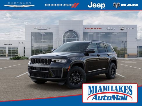 New 2026 Jeep Grand Cherokee Altitude RWD image 1