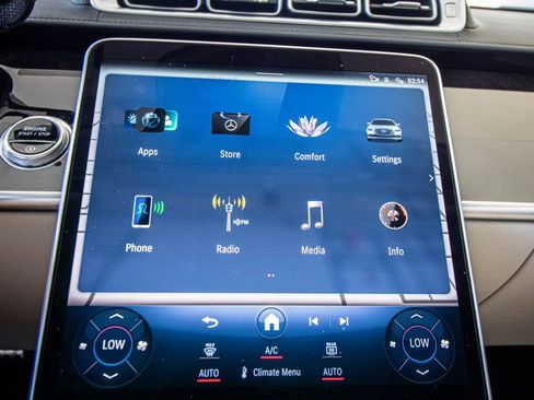 Used 2021 Mercedes-Benz S 580 4MATIC Sedan image 40