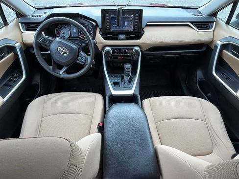 Used 2022 Toyota RAV4 LE AWD/4WD image 30