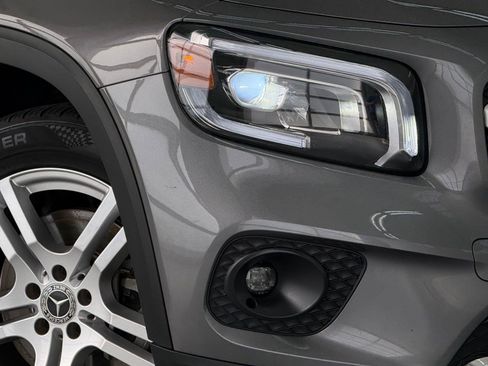 Used 2021 Mercedes-Benz GLB 250 4MATIC image 10