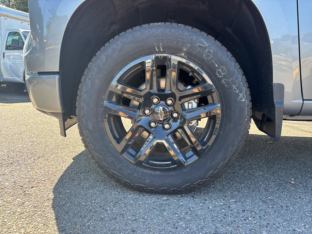 New 2026 Chevrolet Silverado 1500 RST w/ Dark Appearance Package AWD/4WD image 26