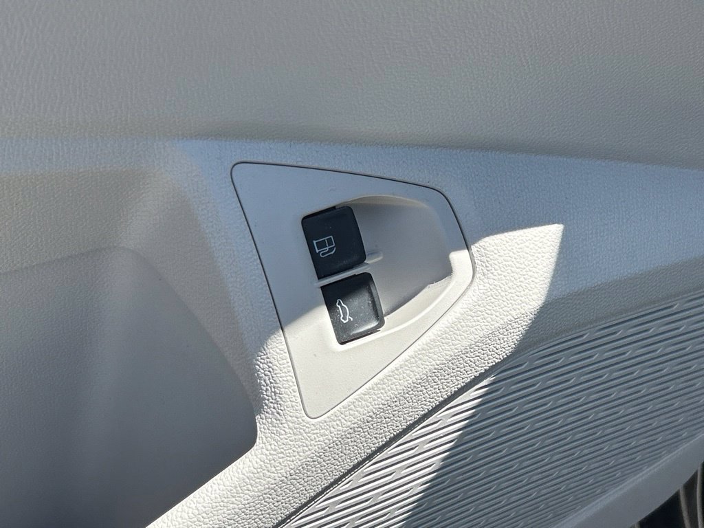 Used 2024 Volkswagen Jetta SE w/ Panoramic Sunroof Package FWD image 20