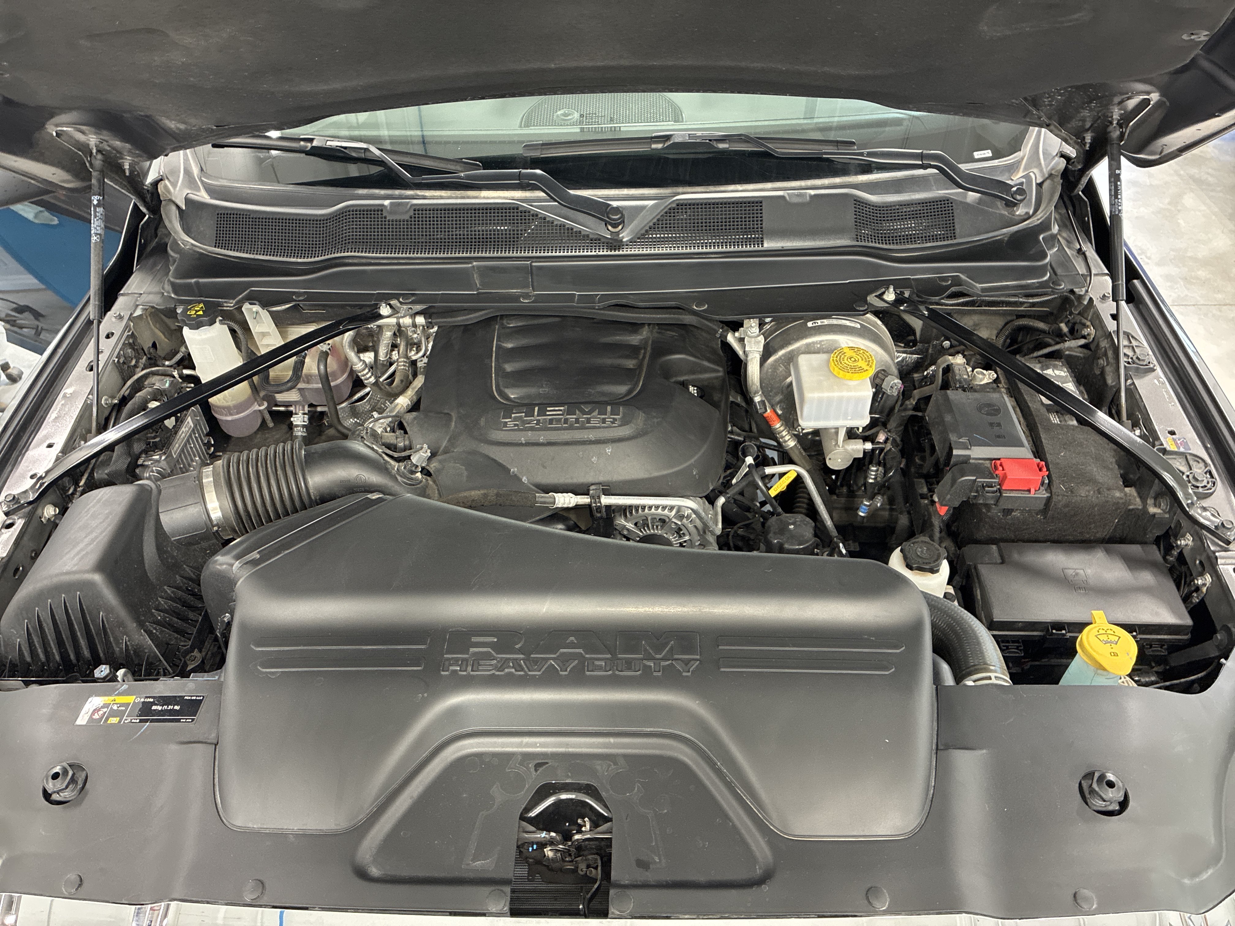 Certified 2025 RAM 2500 Big Horn AWD/4WD image 8