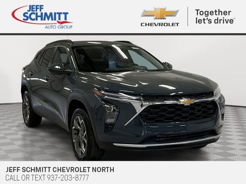 New 2026 Chevrolet Trax LT w/ Driver Confidence Package FWD image 1