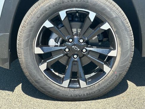 New 2026 Chevrolet Equinox RS w/ Convenience Package III AWD/4WD image 32