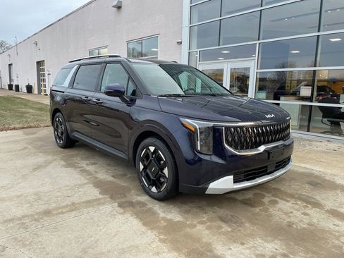 New 2026 Kia Carnival EX image 1