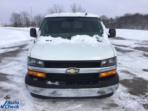 Used 2023 Chevrolet Express 3500 LT w/ LT Preferred Equipment Group image 11