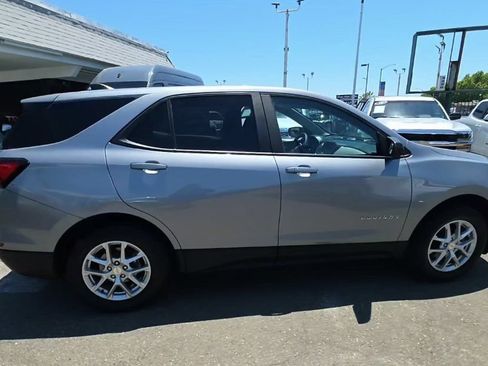 Used 2023 Chevrolet Equinox LS w/ LS Convenience Package AWD/4WD image 23