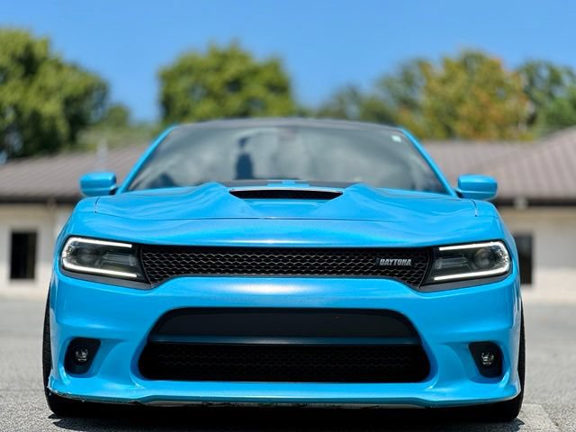 Used 2018 Dodge Charger R/T RWD image 2