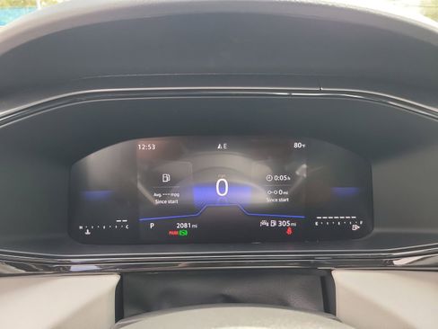 Used 2025 Volkswagen Taos S image 30