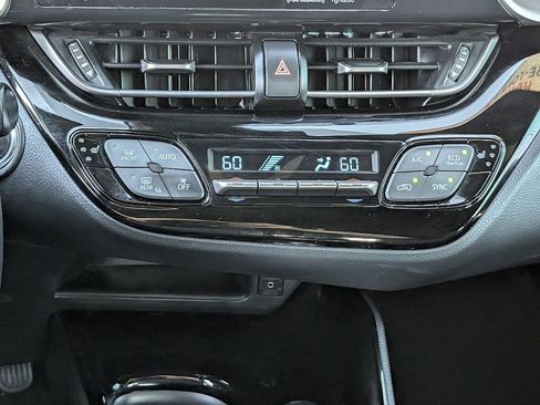 Used 2019 Toyota C-HR Limited image 30