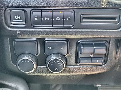Used 2021 Chevrolet Tahoe LT w/ Max Trailering Package RWD image 17