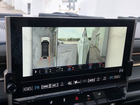 Used 2025 GMC Hummer EV 3X image 25