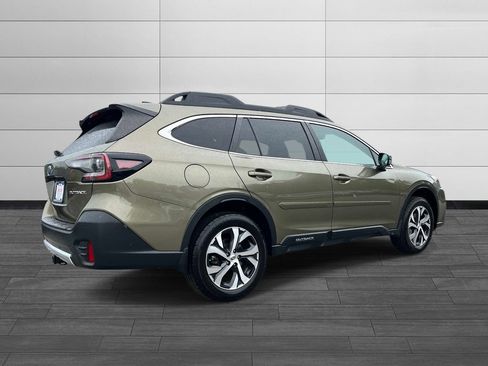 Used 2022 Subaru Outback Limited AWD/4WD image 3
