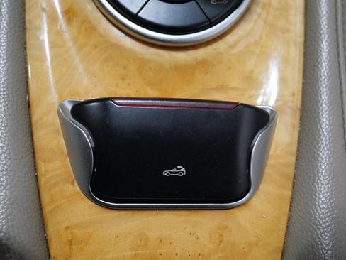 Used 2005 Mercedes-Benz SL 500 image 16