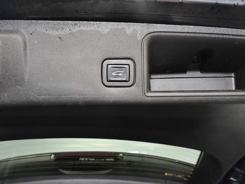 Used 2022 GMC Terrain SLE w/ Driver Convenience Package AWD/4WD image 42