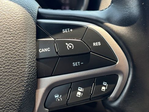 Used 2021 Jeep Grand Cherokee Limited w/ Quick Order Package 28K 80th AWD/4WD image 26