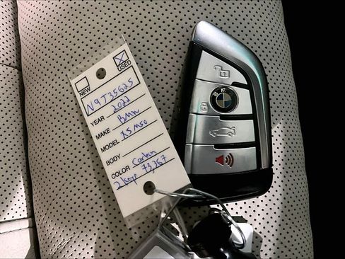 Used 2022 BMW X5 M50i AWD/4WD image 14