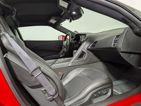 Used 2018 Chevrolet Corvette Z06 RWD image 11