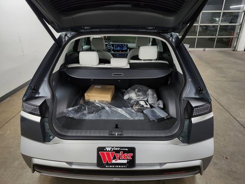 New 2026 Hyundai Ioniq 5 Limited image 16