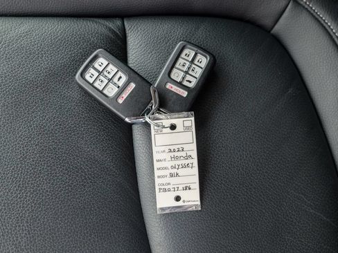 Used 2023 Honda Odyssey Touring image 64