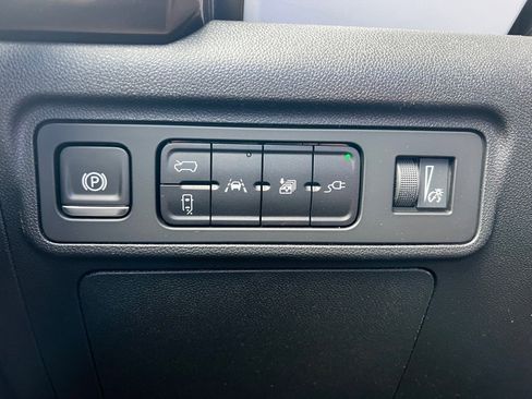 New 2025 GMC Hummer EV 2X image 19