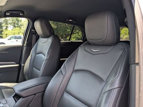 Used 2025 Cadillac XT4 Premium Luxury FWD image 14
