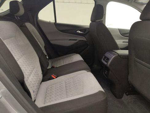 Used 2023 Chevrolet Equinox LT FWD image 19