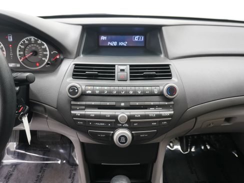 Used 2009 Honda Accord LX image 17