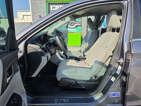 Used 2013 Honda Accord LX image 15